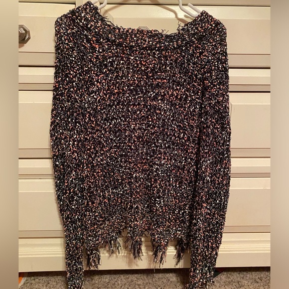 Women’s Black Sweater size Small - Picture 3 of 4